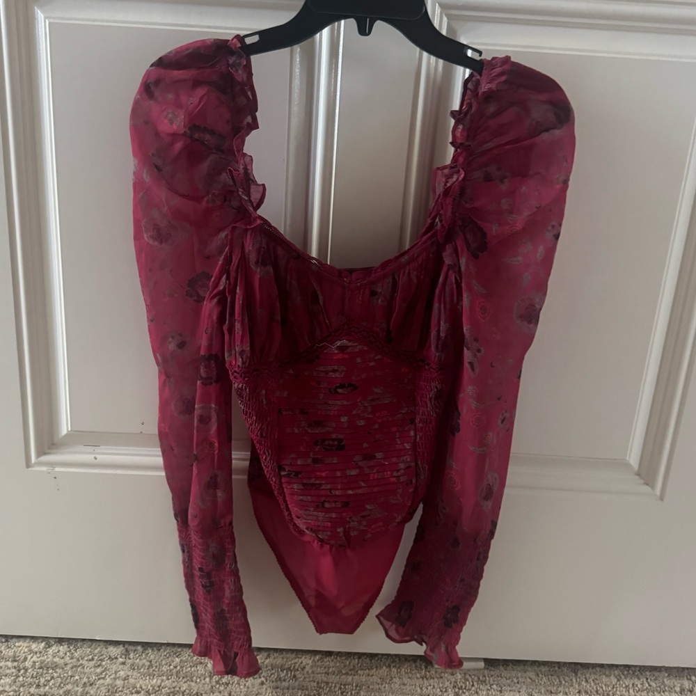 FREE PEOPLE BRUNCH DATE FLORAL PUFF SLEEVE BODYSUIT MERLOT XS - Picture 5 of 7